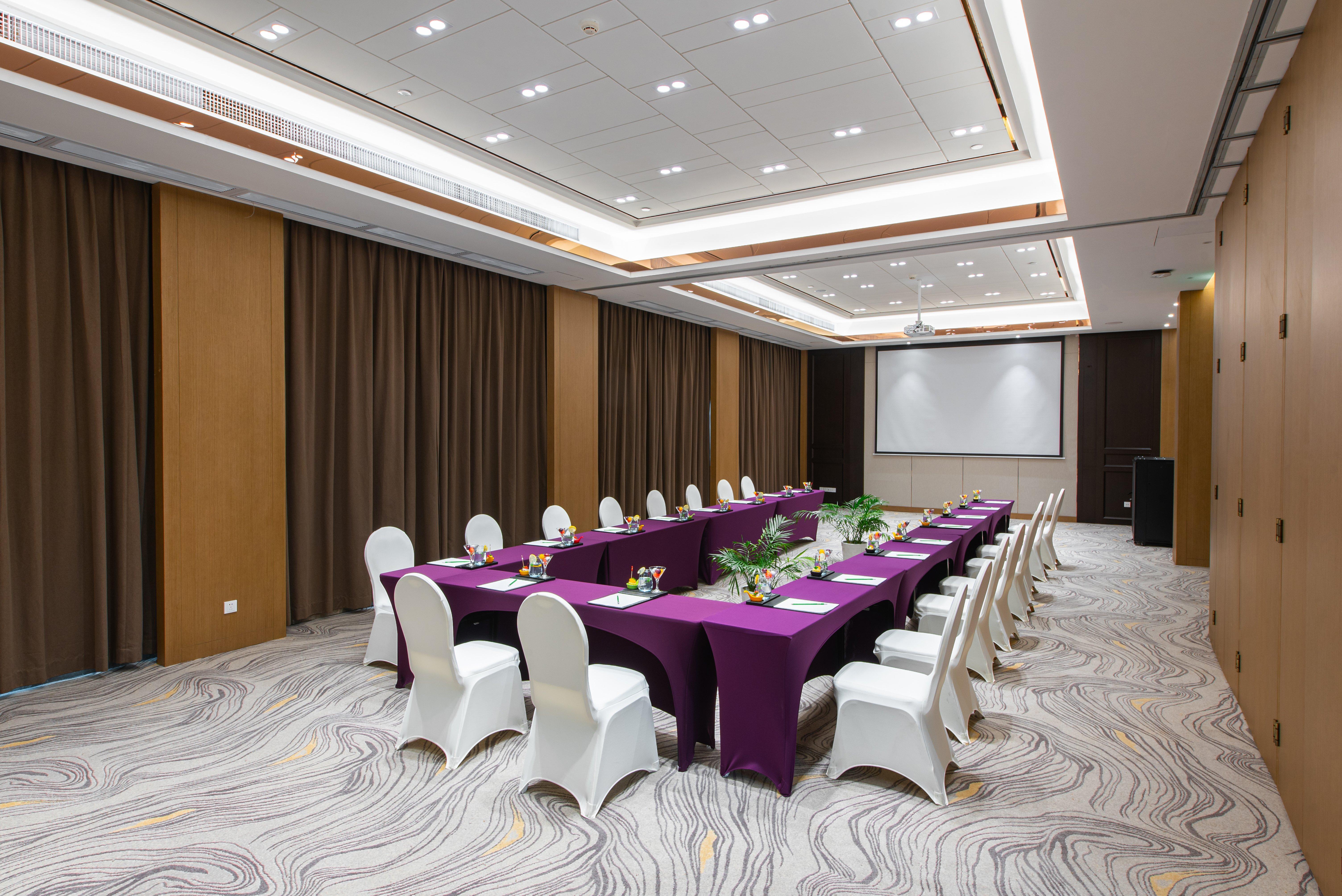 Holiday Inn Wuhan Riverside By Ihg Exterior photo